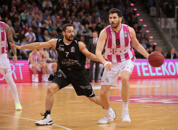 瞬息万变的 瞬息万变的