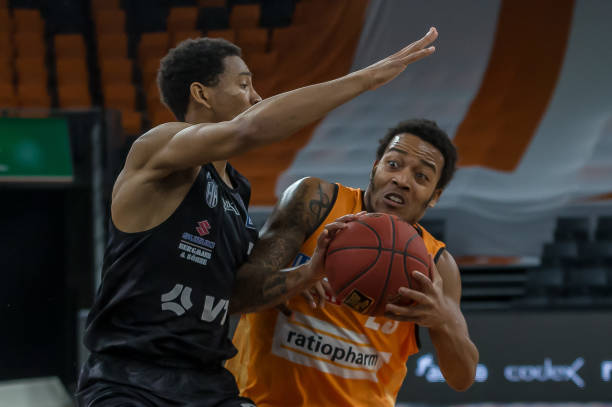 奥尔班门前 奥尔班门前